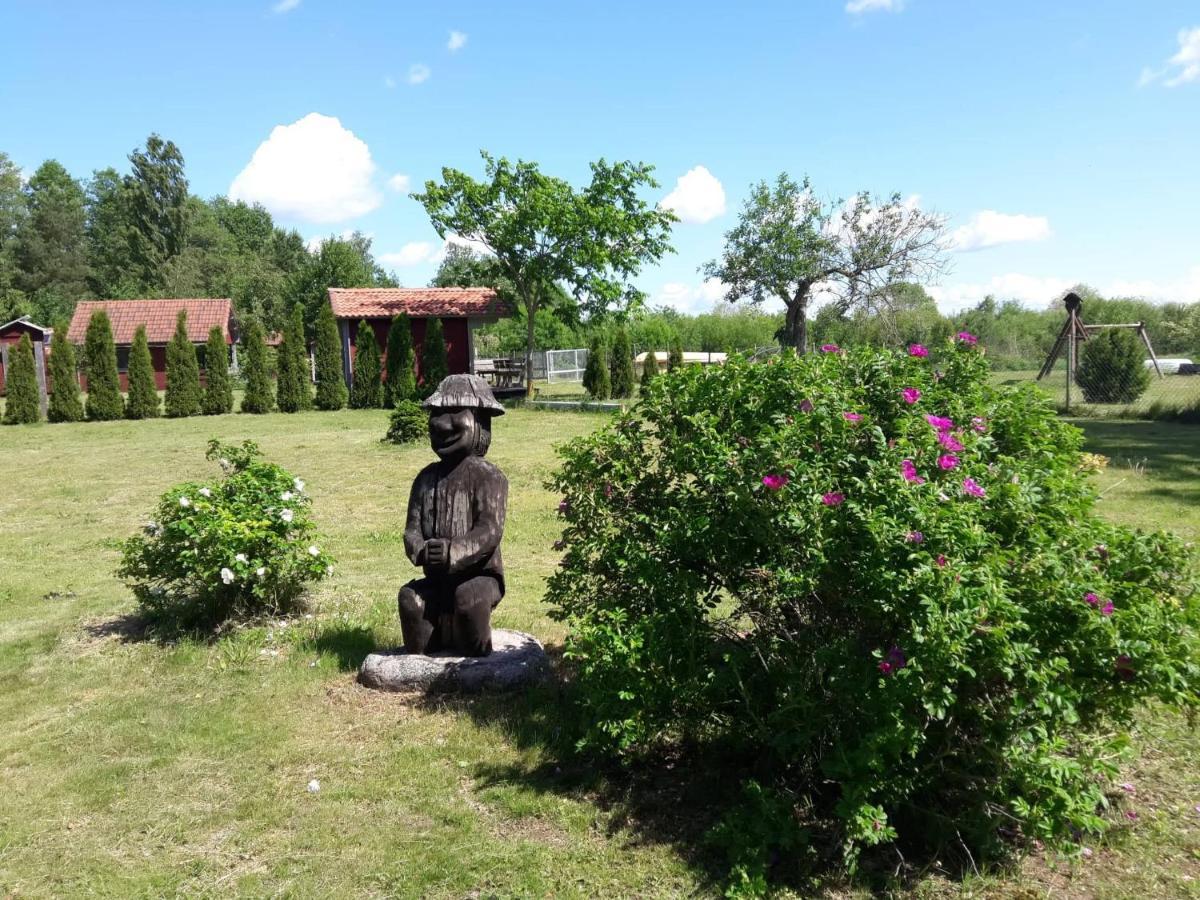 ホテル Paeevatalu Camping Vilusi エクステリア 写真