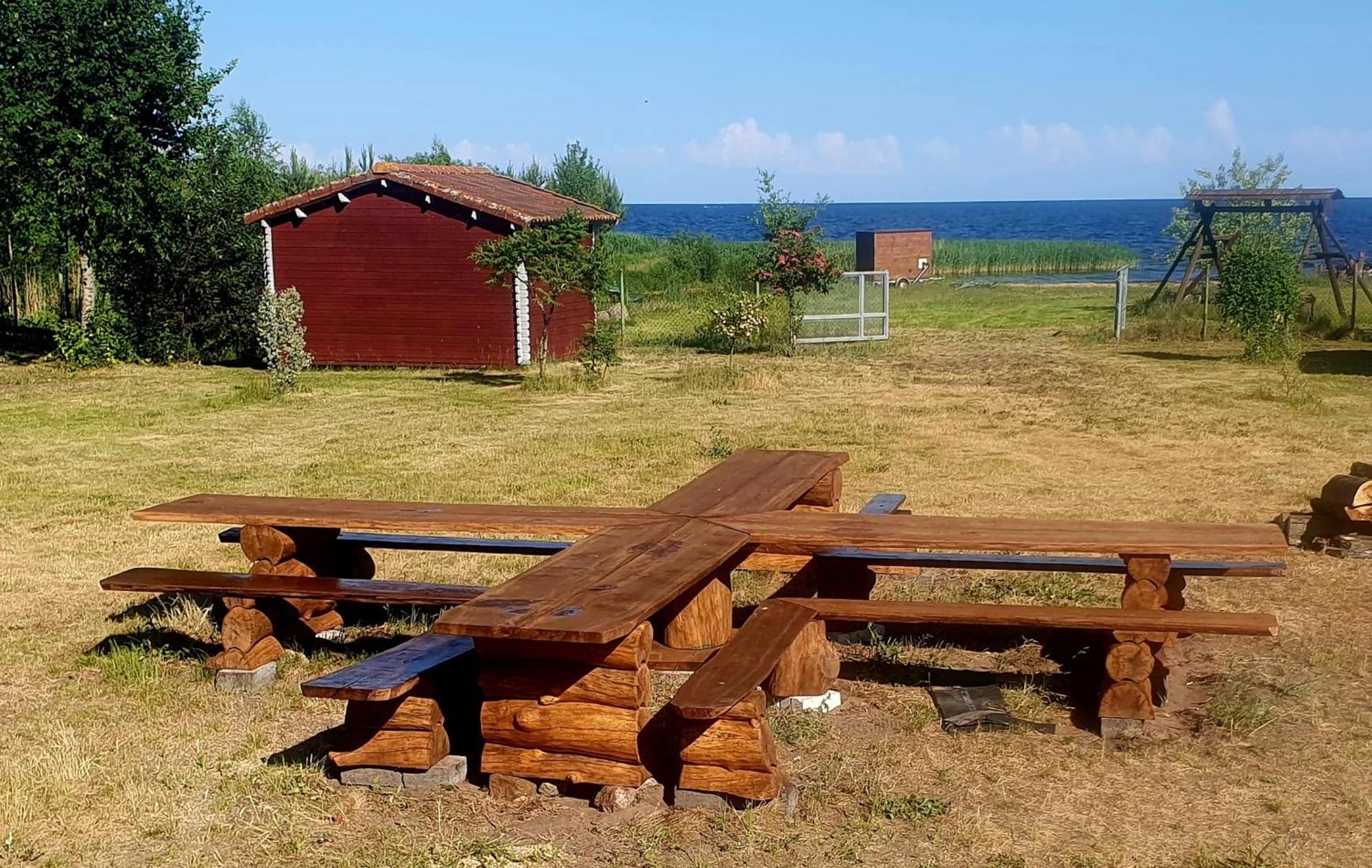 ホテル Paeevatalu Camping Vilusi エクステリア 写真
