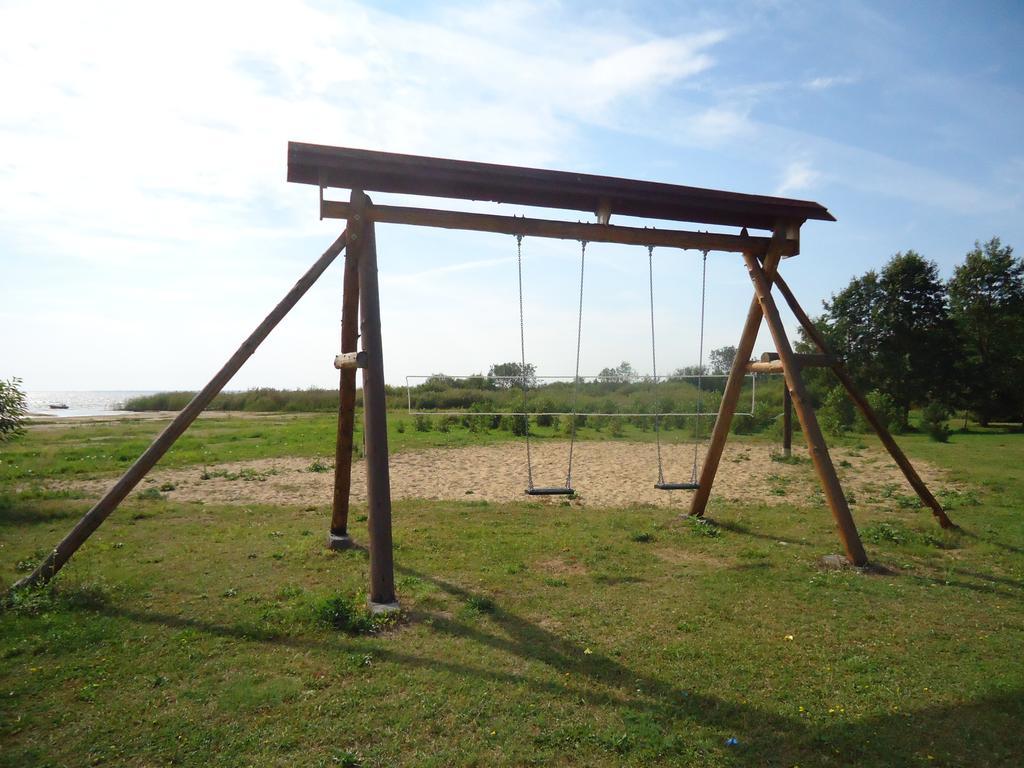 ホテル Paeevatalu Camping Vilusi エクステリア 写真